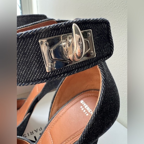 Givenchy Shark Lock Dark Blue Denim Open Toe Ankle Strap Sandals Pumps size 38.5 - Picture 7 of 12